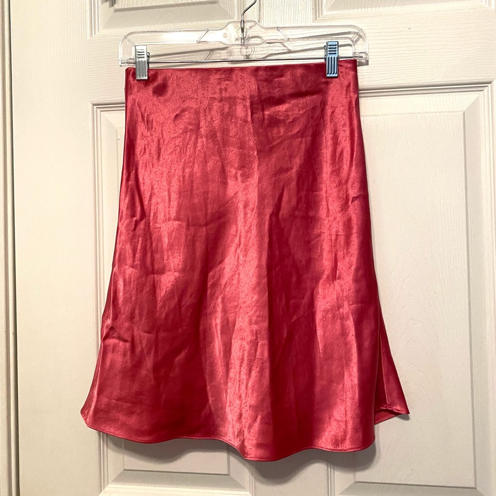 Aritzia Babaton pink slip skirt. Size 6
